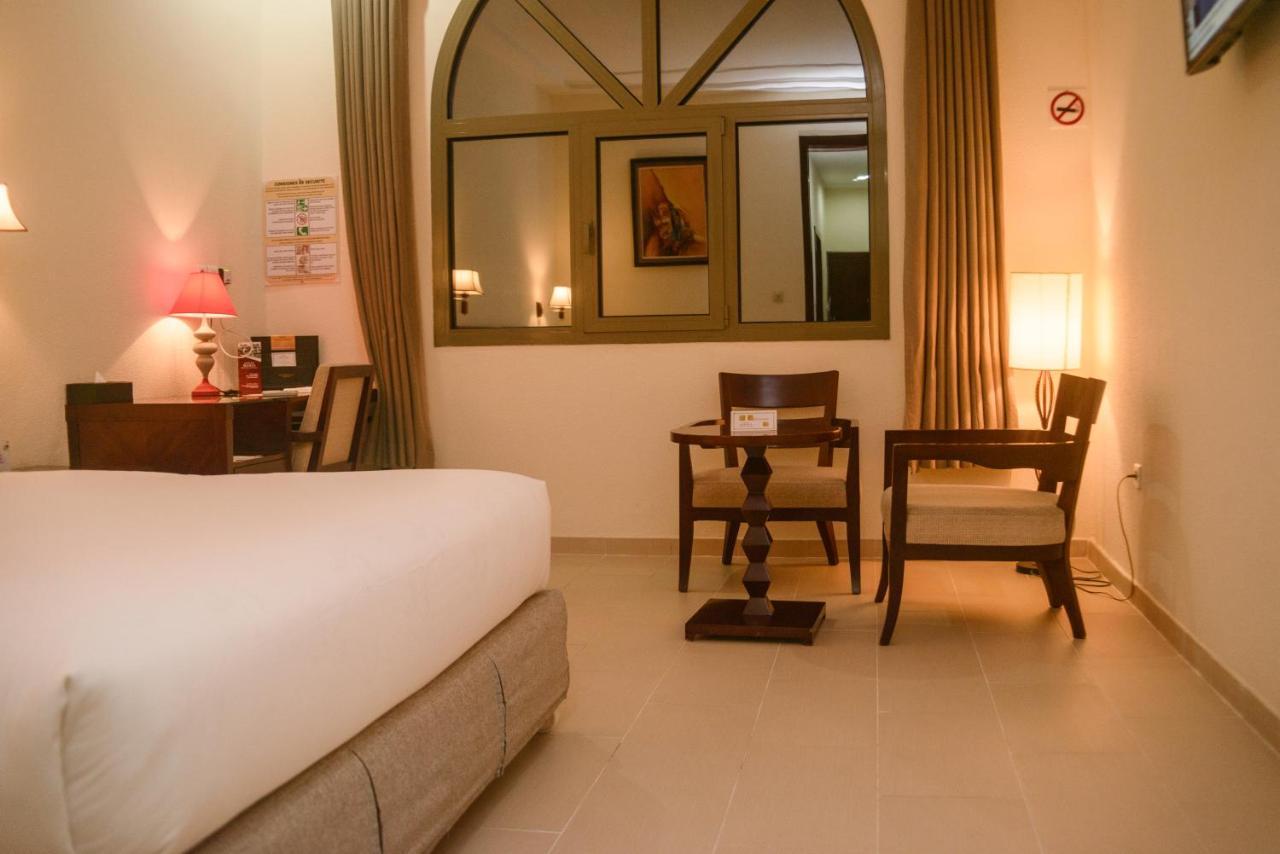Hotel Sancta Maria Lome Exterior photo