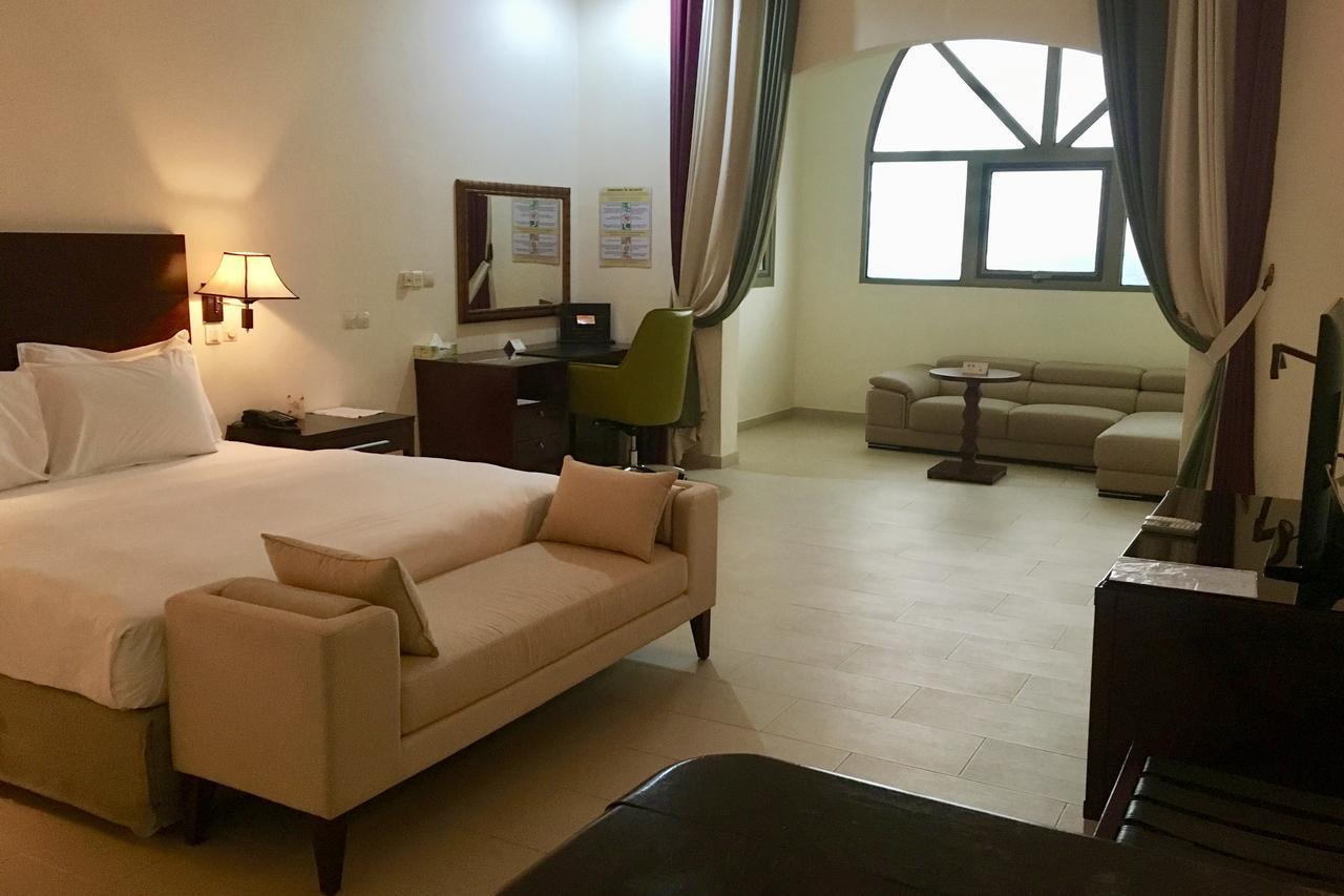 Hotel Sancta Maria Lome Exterior photo