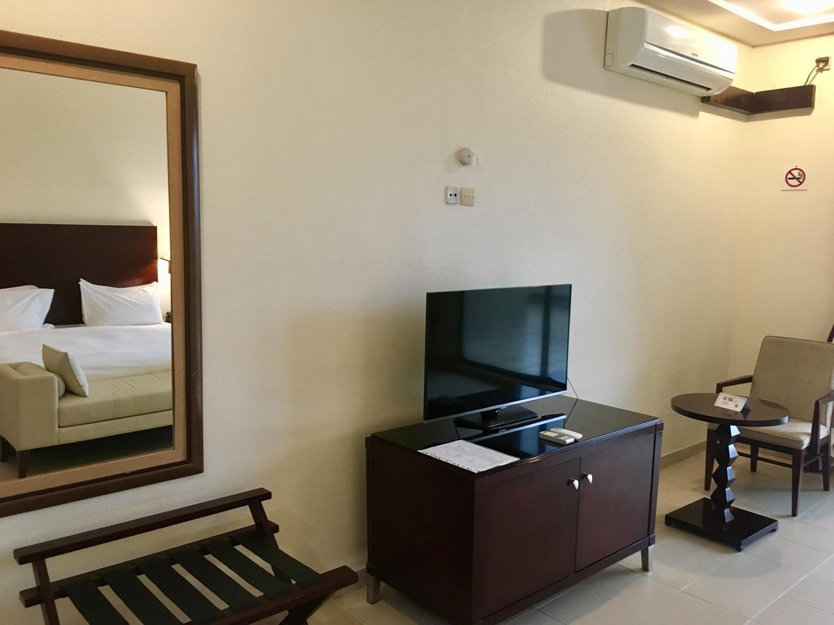 Hotel Sancta Maria Lome Exterior photo