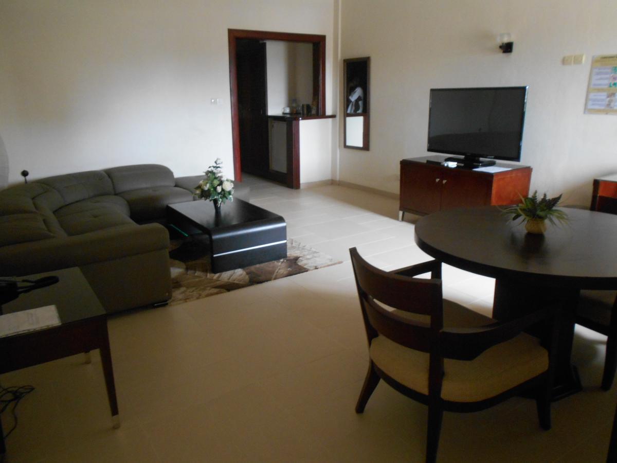 Hotel Sancta Maria Lome Exterior photo