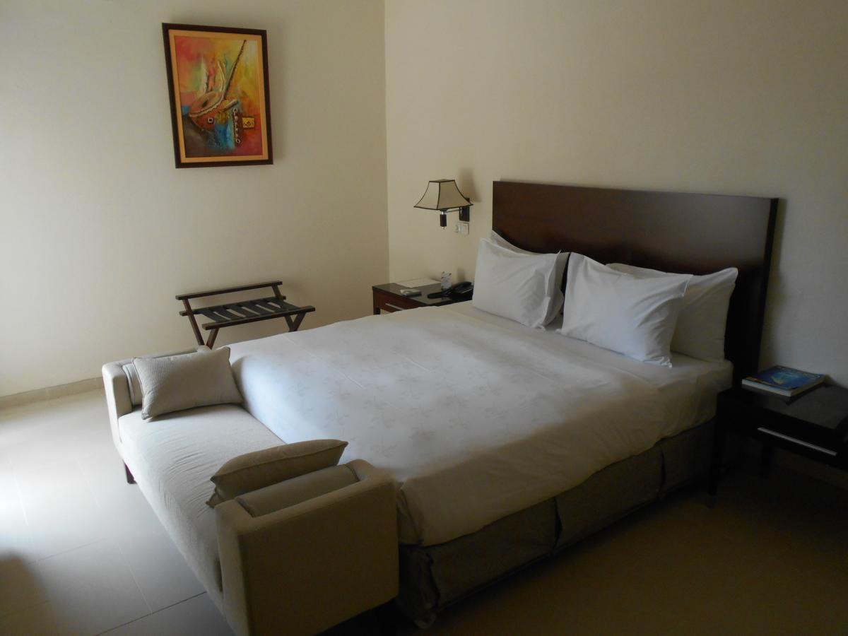 Hotel Sancta Maria Lome Exterior photo