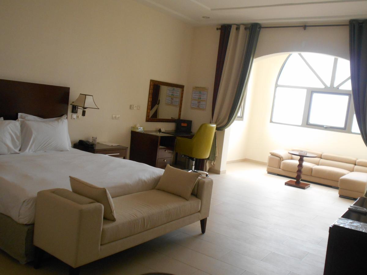 Hotel Sancta Maria Lome Exterior photo